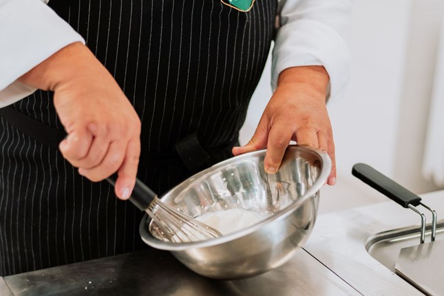 Iskustvo koje će pamtiti: budući kuhari Zlatne Slavonije kuhali s poznatim chefom - Slika 6